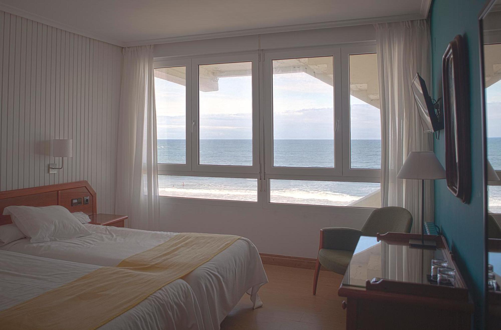 Hotel Josein Comillas Kültér fotó