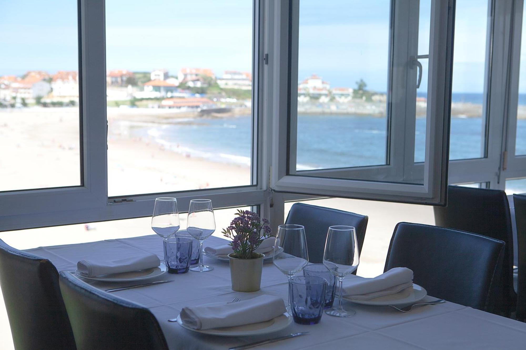 Hotel Josein Comillas Kültér fotó