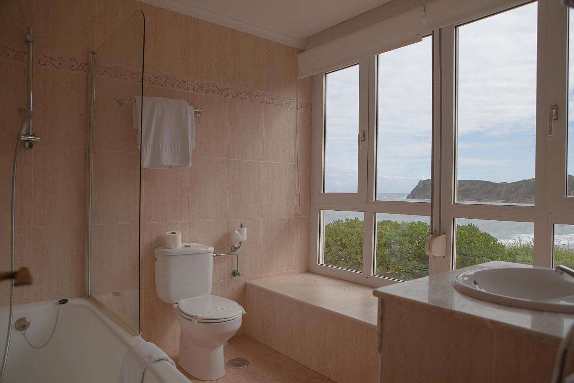 Hotel Josein Comillas Kültér fotó